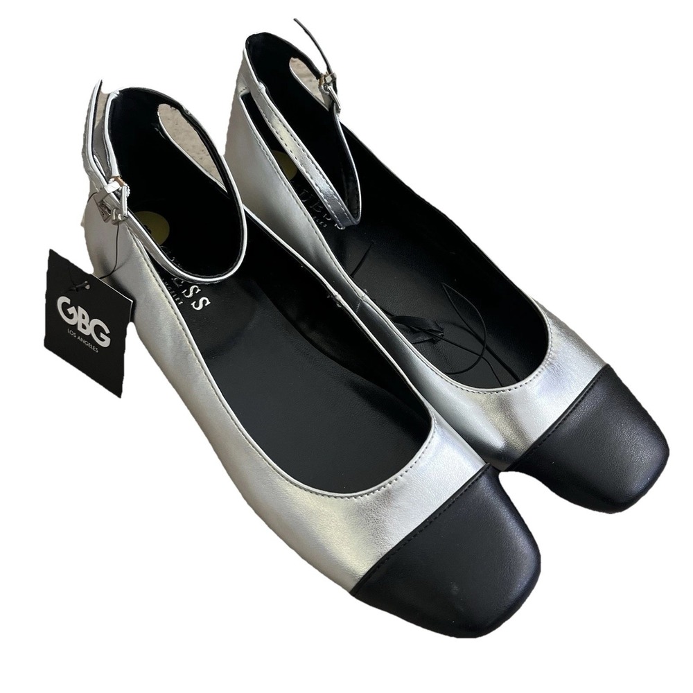 GBG Guess Womens 8 Silver Black NWT Metallic Cap Toe Ankle Strap - Picture 2 of 11